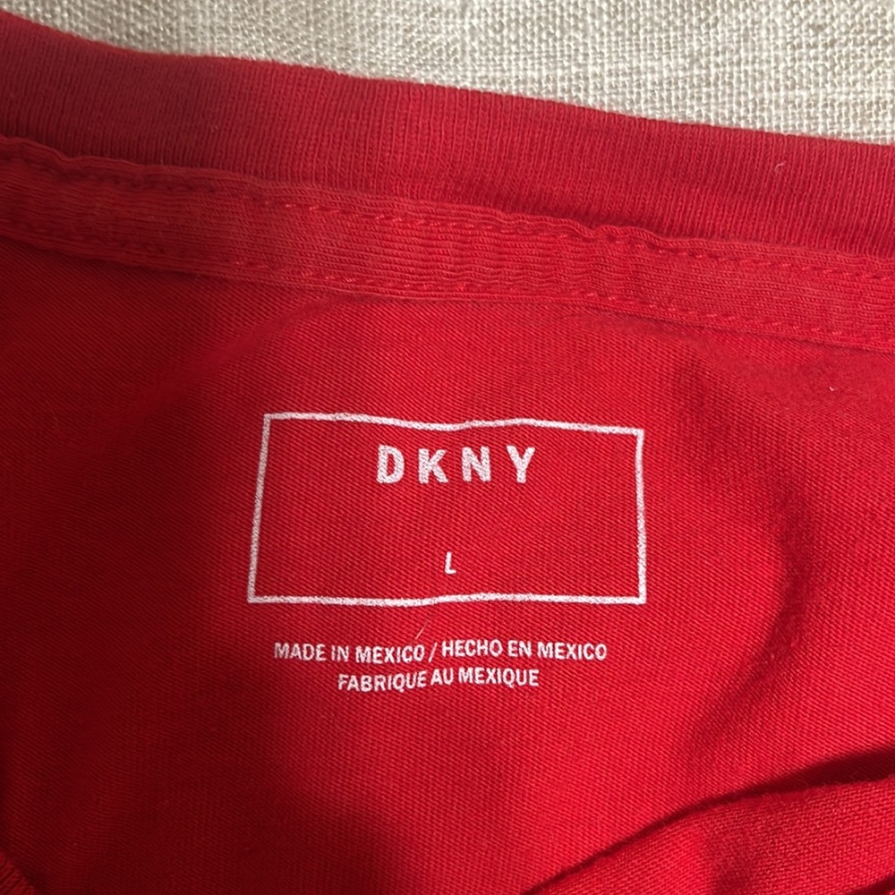DKNY Tee - Picture 3 of 3